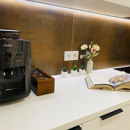 Apartament Lovely Space 제수프 외부 사진