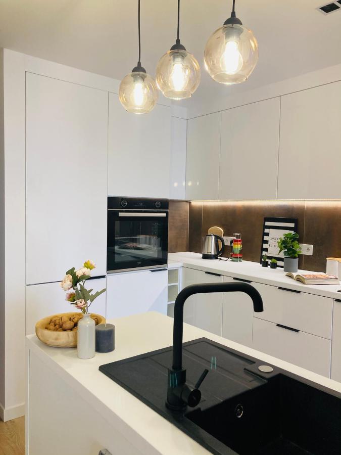 Apartament Lovely Space 제수프 외부 사진