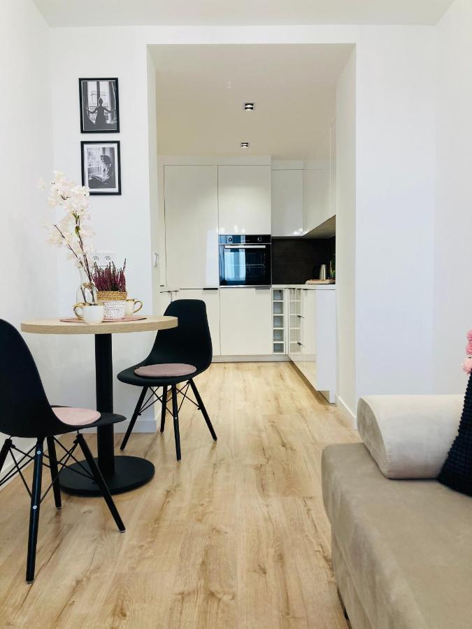 Apartament Lovely Space 제수프 외부 사진